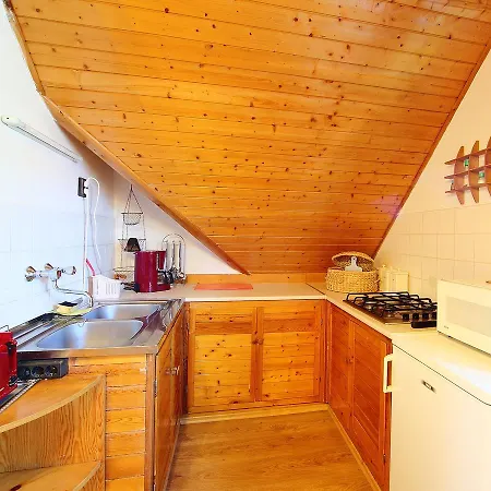 Casa vacanze Apartment Balatonalmadi 1 *